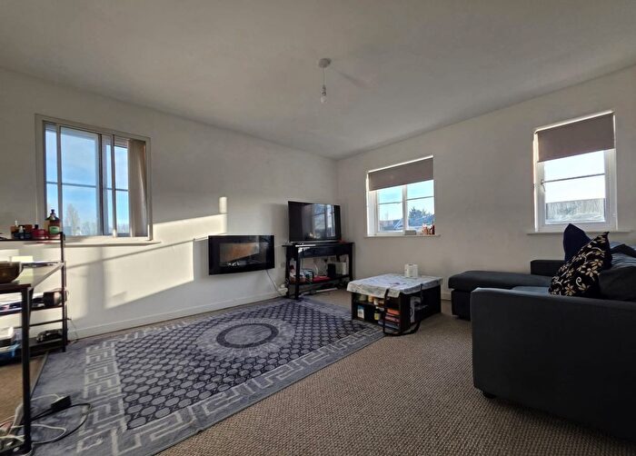 1 Bedroom Flat To Rent In Princes Gate, West Bromwich, B70