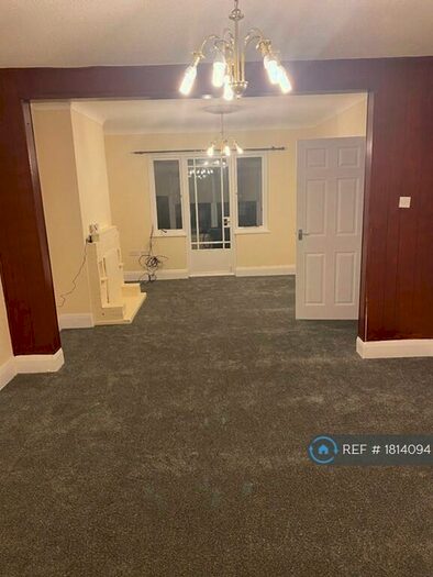 3 Bedroom Terraced House To Rent In Bellman Avenue, Gravesend, DA12