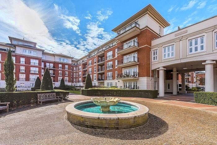 2 Bedroom Flat To Rent In Clevedon Road, Twickenham, TW1