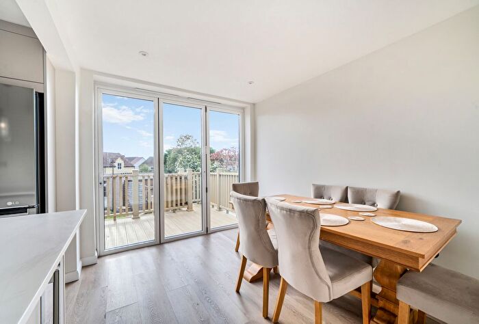 3 Bedroom End Of Terrace House For Sale In Goose Green, Frampton Cotterell, Bristol, Gloucestershire, BS36