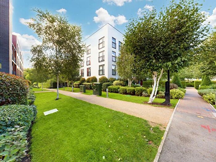 3 Bedroom Flat For Sale In Henry Court, Stanmore, HA7