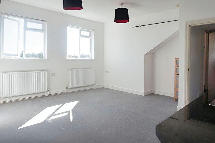 1 Bedroom Studio To Rent In Beckenham Road, Bromley, BR3