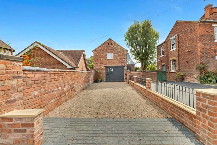 2 Bedroom Detached House For Sale In Tamworth Road, LE65