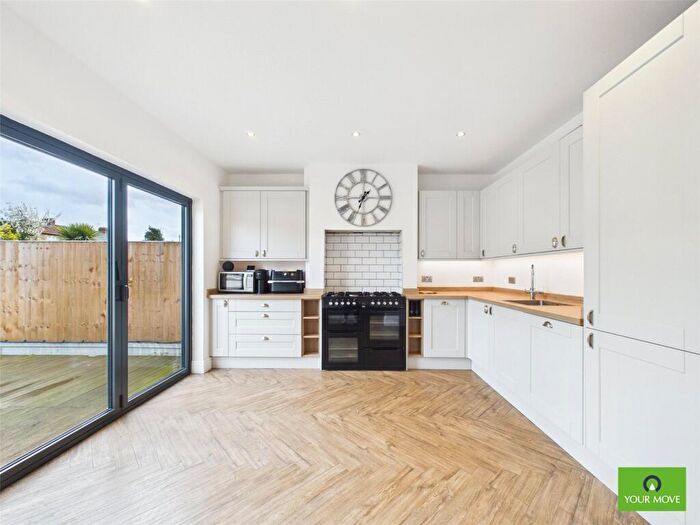 3 Bedroom Terraced House For Sale In Purbeck Road, Hornchurch, RM11