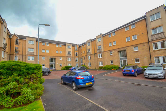 3 Bedroom Flat To Rent In Castlebrae Gardens, Cathcart, Glasgow, G44