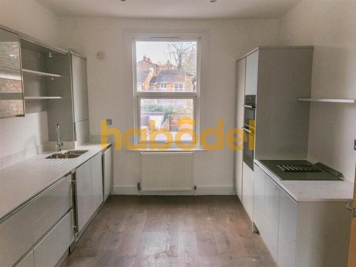 2 Bedroom Flat To Rent In Malpas Road, London, SE4