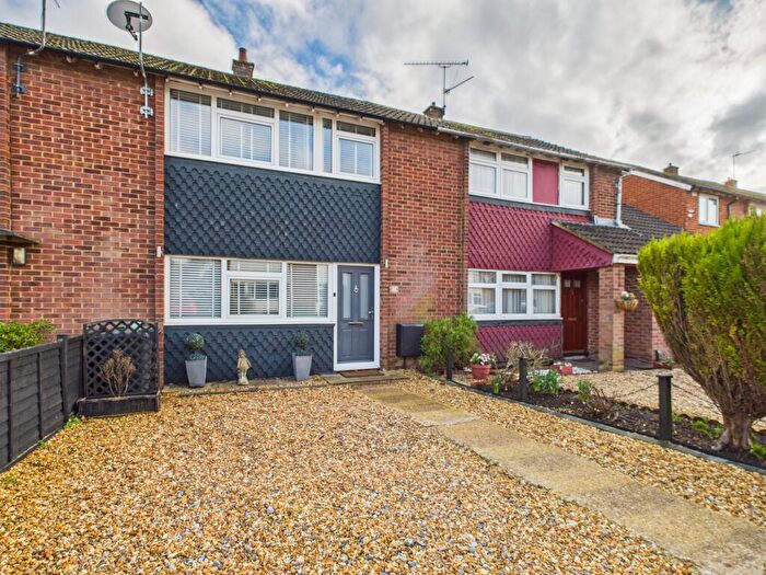 3 Bedroom Terraced House For Sale In Mansfield Road, Basingstoke, RG22