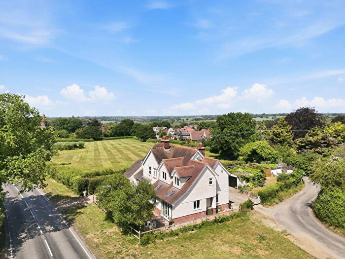 4 Bedroom Semi-Detached House For Sale In Ford End, Chelmsford, CM3