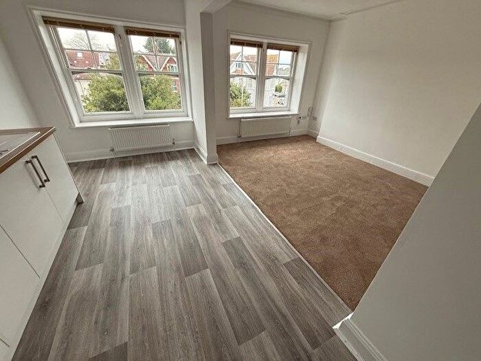 2 Bedroom Flat To Rent In Christchurch Road, Bournemouth, BH1