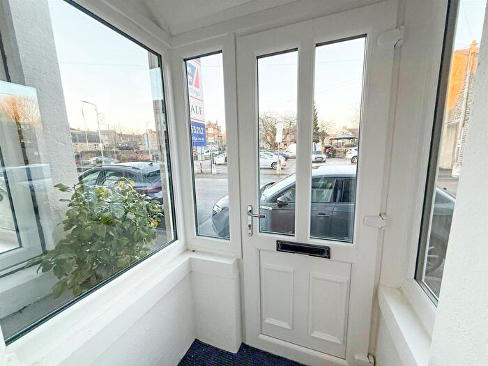 3 Bedroom Terraced House For Sale In Wesley Place, Silsden, BD20