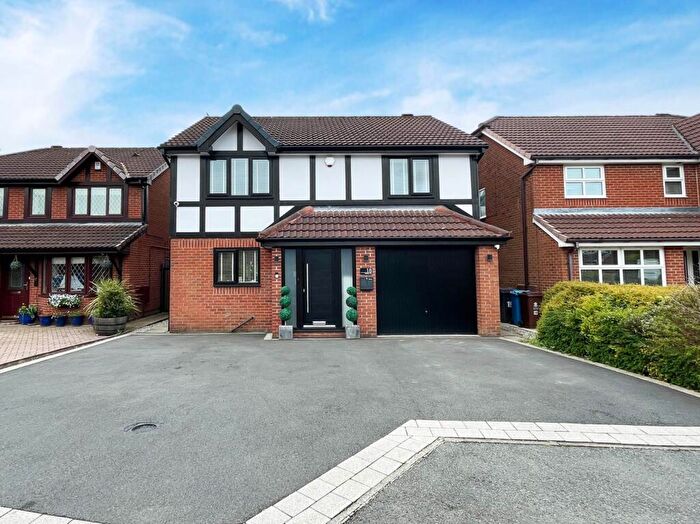 4 Bedroom Detached House For Sale In Ballard Way, Shaw, OL2