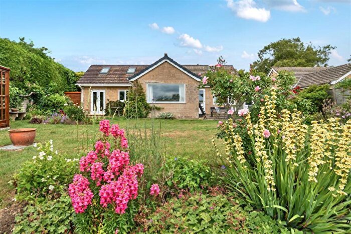 3 Bedroom Detached Bungalow For Sale In Gullivers Lane, Steeple Ashton, BA14