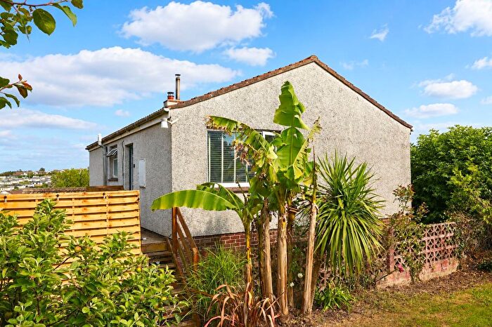 2 Bedroom Flat For Sale In Linden Crescent, Newquay, TR7