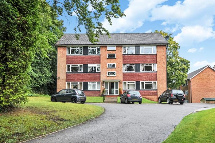 2 Bedroom Apartment To Rent In Tupwood Lane Caterham, CR3