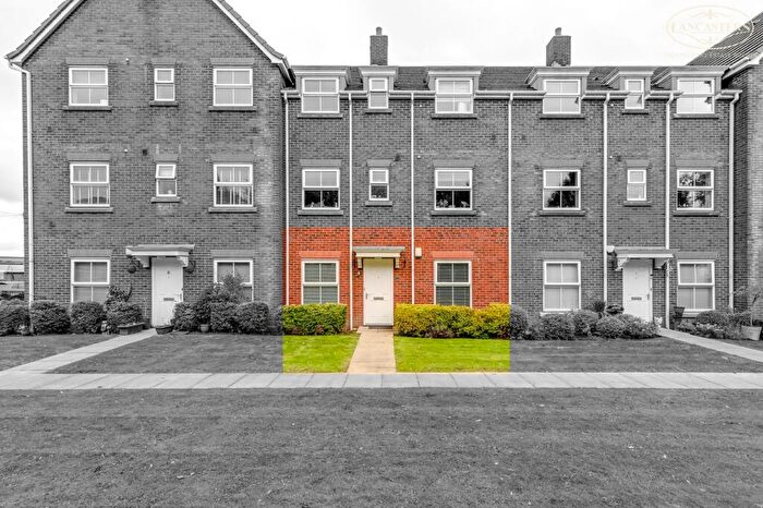 2 Bedroom Apartment For Sale In Marchwood Close, Blackrod, Bolton, BL6