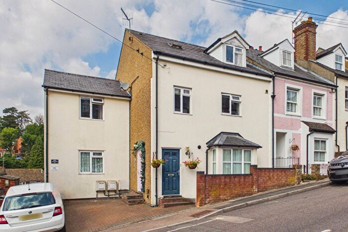 4 Bedroom Maisonette For Sale In Glenview Road, Hemel Hempstead, HP1