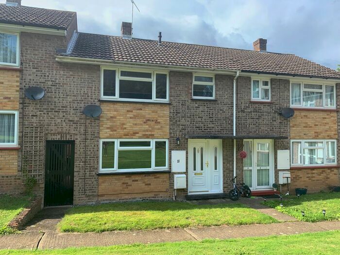 2 Bedroom Property To Rent In Rentain Road, Chartham, Canterbury, CT4
