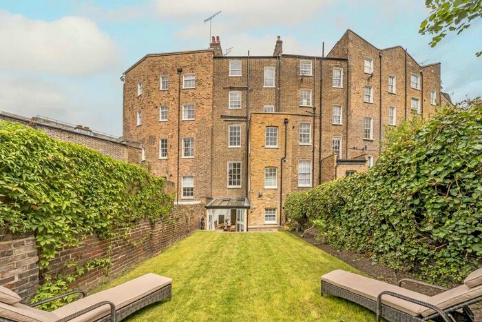 4 Bedroom Property To Rent In Percy Circus, London, WC1X