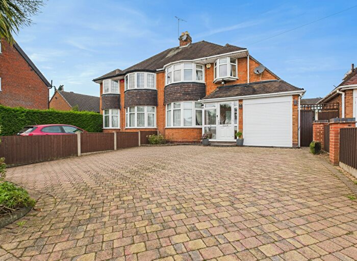 3 Bedroom Semi Detached House For Sale In Springfield Road, Walmley, Sutton Coldfield, B76