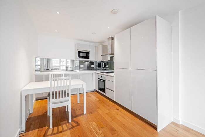 1 Bedroom Property To Rent In Goldhawk Road, London, W12