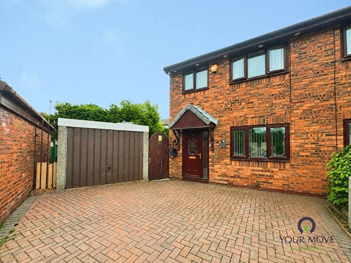 3 Bedroom Semi-Detached House For Sale In Quakerfields, Darwen, Lancashire, BB3