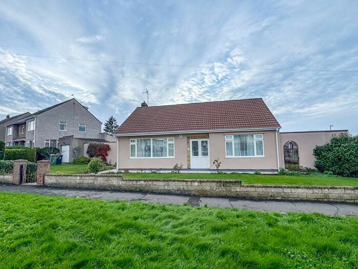 3 Bedroom Detached Bungalow For Sale In Blackhorse Road, Mangotsfield, Bristol, BS16
