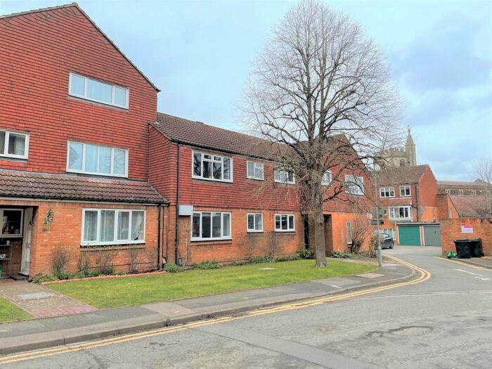 2 Bedroom Maisonette To Rent In Rose Street, Wokingham, RG40