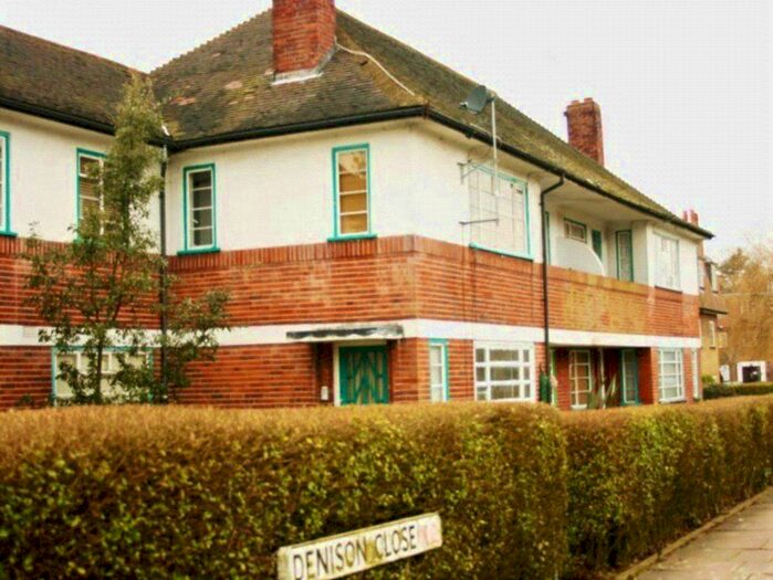 2 Bedroom Flat To Rent In Denison Close, Hampstead Garden Suburb, London, N2