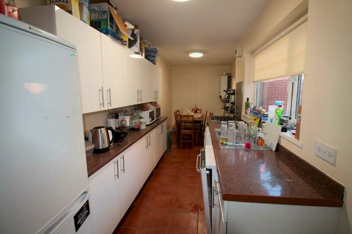 6 Bedroom Terraced House To Rent In Dinsdale Road, Newcastle Upon Tyne, NE2
