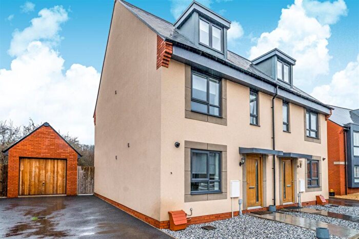 3 Bedroom House For Sale In Lucius Avenue, Keynsham, Bristol, BS31