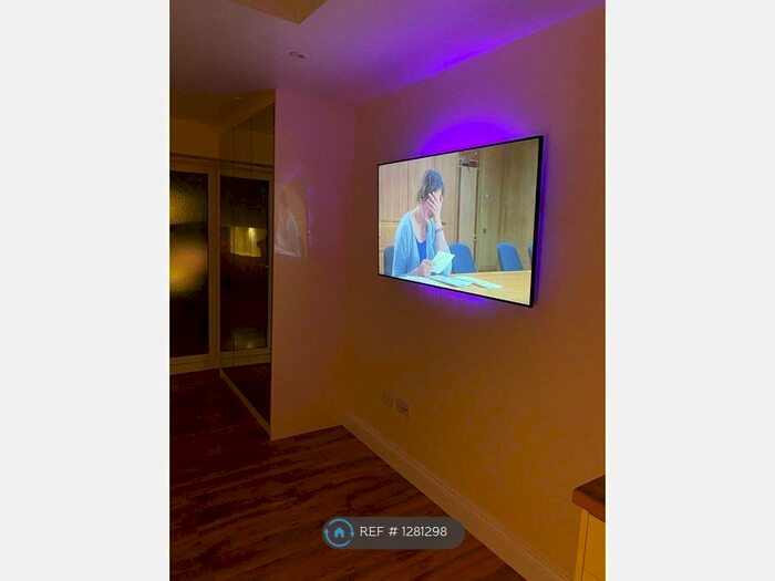 Studio To Rent In Welley Road, Wraysbury TW19