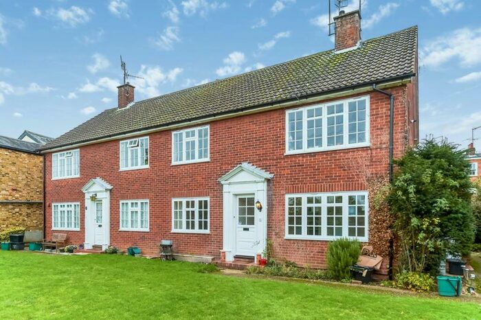 2 Bedroom Flat To Rent In Welclose Street, St Albans, AL3