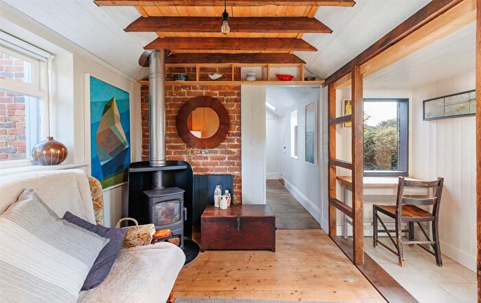 2 Bedroom Cottage For Sale In Cute Bungalow - Church Road, Gurnard, PO31