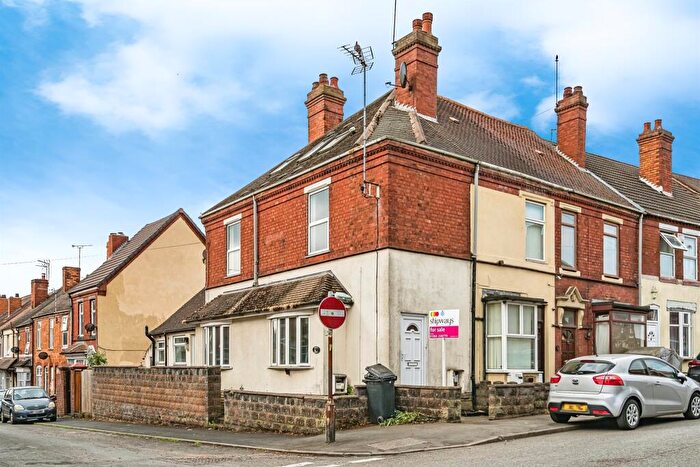 2 Bedroom End Of Terrace House For Sale In Swan Street, Netherton, Dudley, DY2