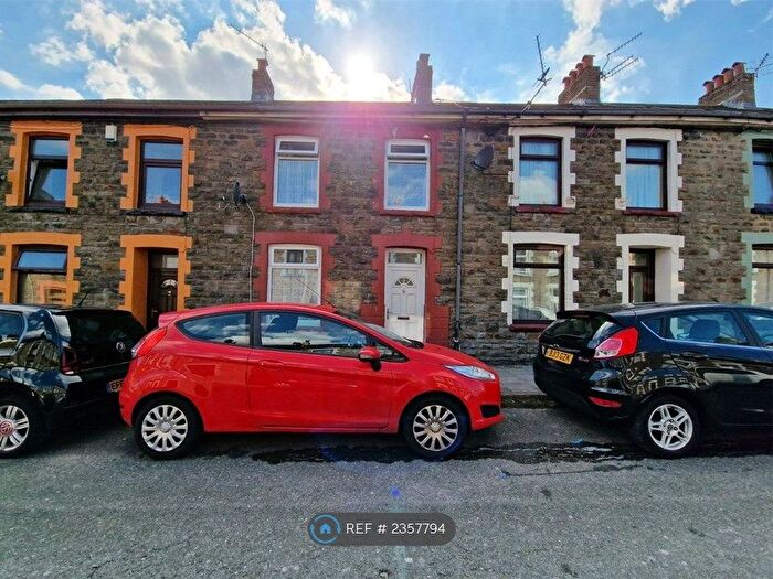 3 Bedroom Terraced House To Rent In Griffith Street, Ferndale, CF43