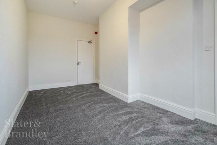 2 Bedroom Flat To Rent In Mansfield Road, Sherwood, Nottingham, NG5