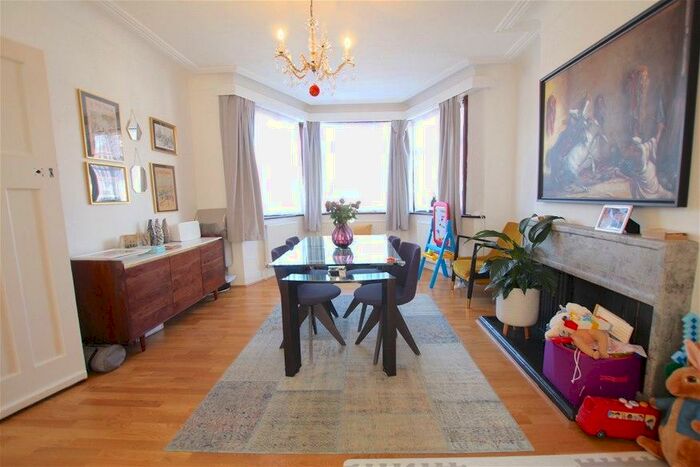 4 Bedroom Semi-Detached House To Rent In Creighton Avenue, East Finchley, N2