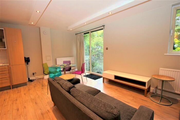 2 Bedroom Duplex To Rent In China Court, Asher Way, Wapping, E1W
