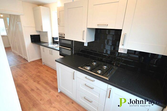 3 Bedroom Semi-Detached House To Rent In Seedfield Croft, Cheylesmore, Coventry, West Midlands, CV3