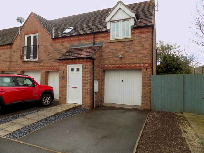 2 Bedroom Apartment To Rent In Denbigh Avenue, Worksop, S81