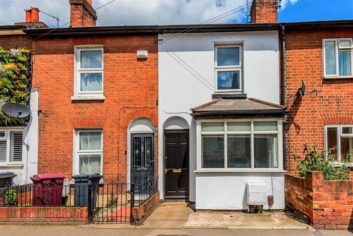 2 Bedroom Terraced House To Rent In Gosbrook Road, Caversham, Reading, RG4