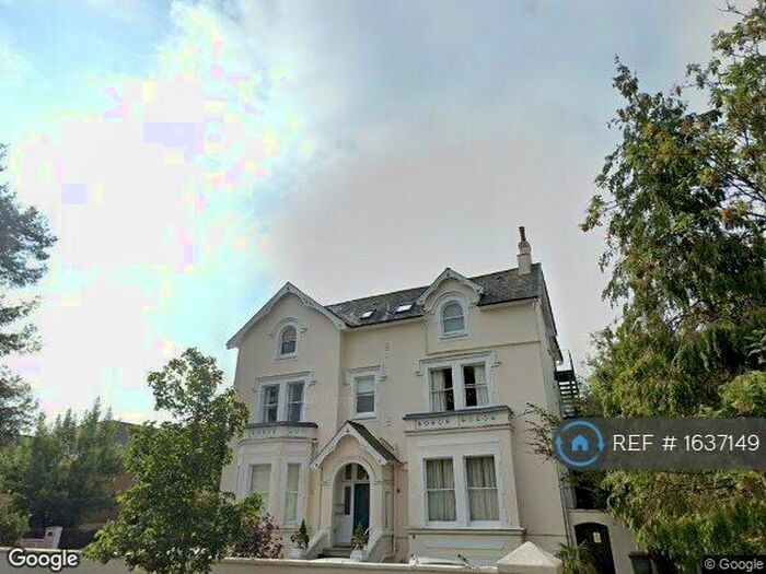 Studio To Rent In Camden House, East Molesey, KT8