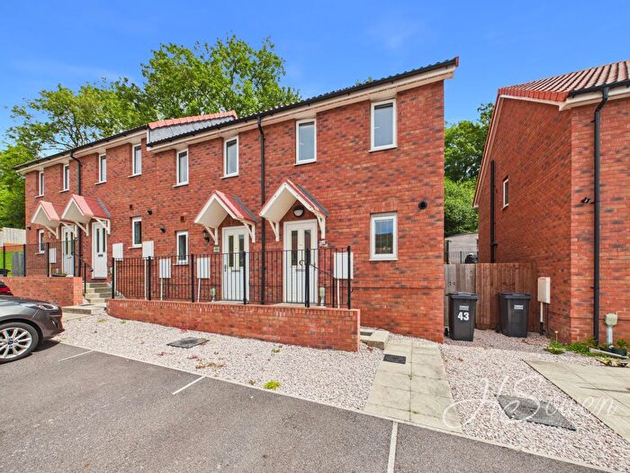 2 Bedroom Terraced House For Sale In Luscombe Close, Paignton, TQ3