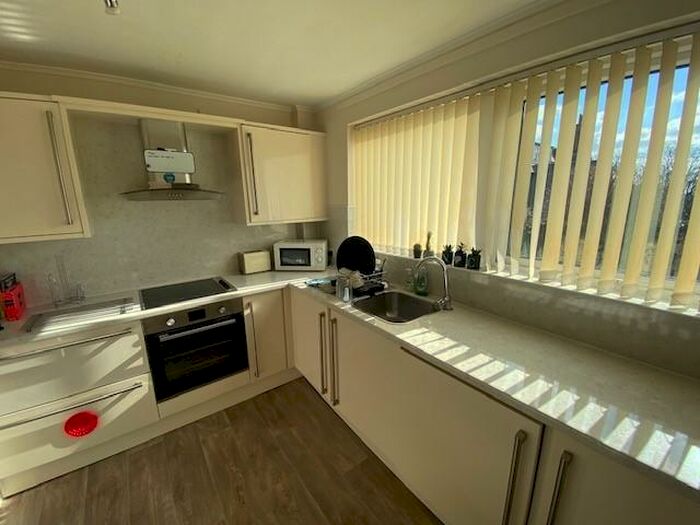 2 Bedroom Maisonette To Rent In Thoresby Court, Mapperley Park, NG3