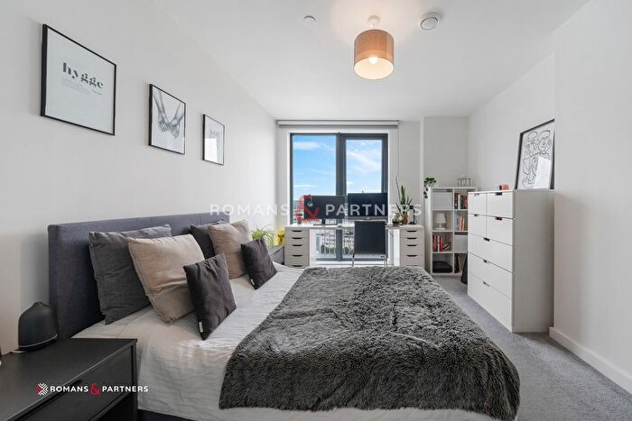 2 Bedroom Flat To Rent In Tabbard Apartments, East Acton, W3