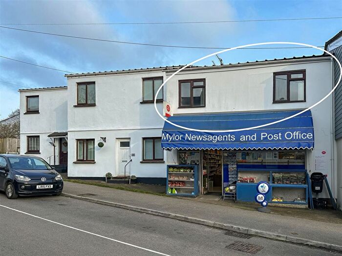 2 Bedroom Flat For Sale In Passage Hill, Mylor, Falmouth, TR11
