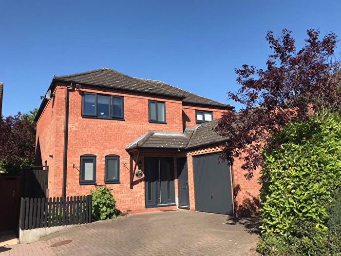4 Bedroom Detached House To Rent In Chapmans Croft, Swadlincote, DE12