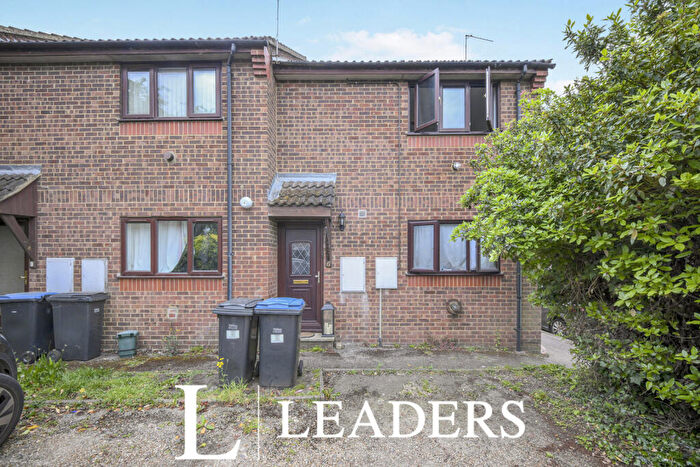 1 Bedroom Flat To Rent In Florence Close, Harlow, CM17