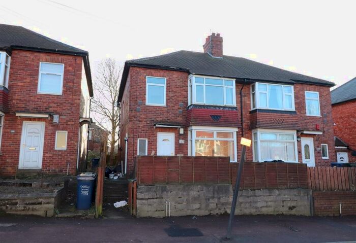2 Bedroom Flat To Rent In Stamfordham Road, Newcastle Upon Tyne, Tyne And Wear, NE5