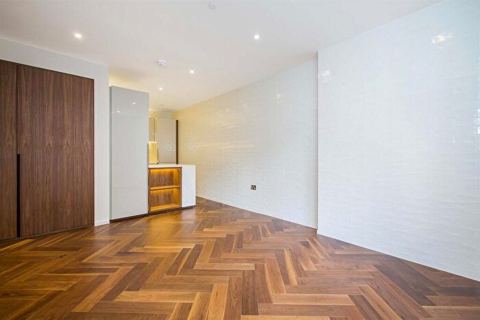 2 Bedroom Apartment To Rent In Ambassador Building, Embassy Gardens, Nine Elms, London, SW11